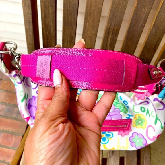 Coach Daisy Canvas Hobo Bag - Picture 5 of 10